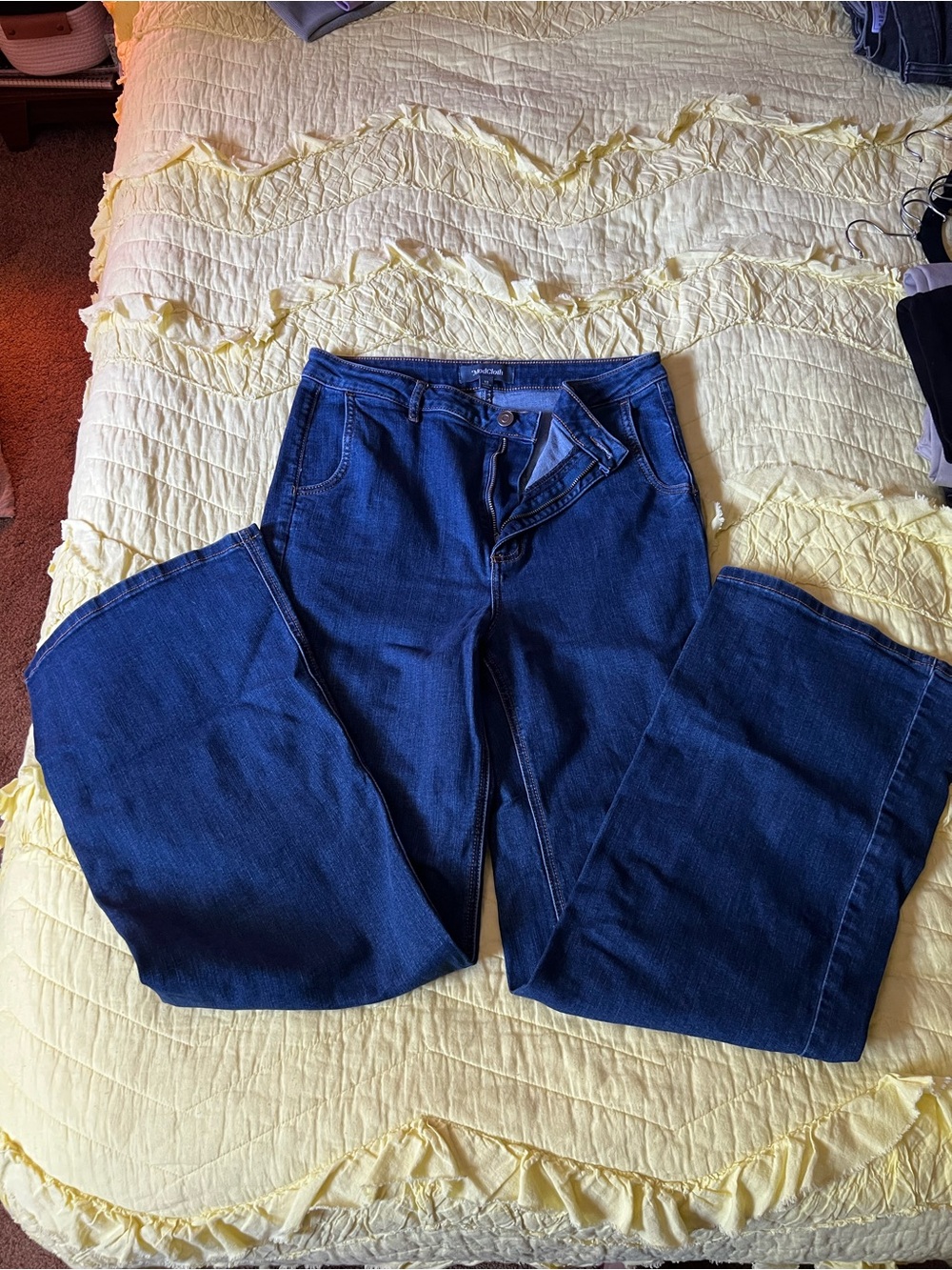 ModCloth Wide-Leg Jeans in Dark Blue Denim